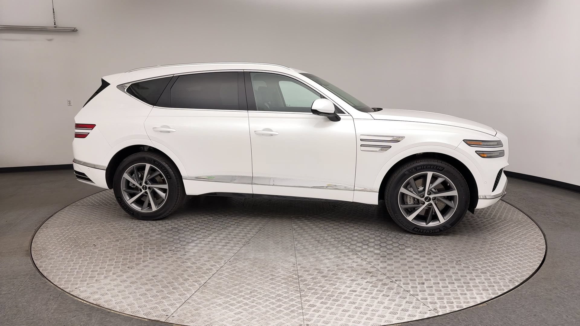 Certified 2026 Genesis GV80 3.5T Advanced AWD/4WD image 9