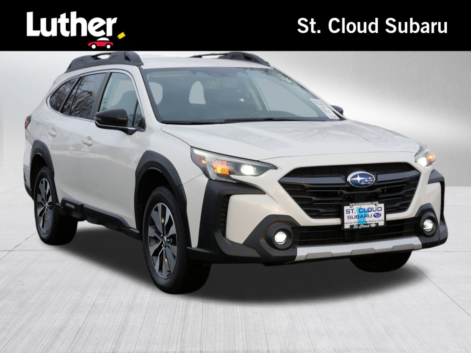 Used 2023 Subaru Outback Limited image 1
