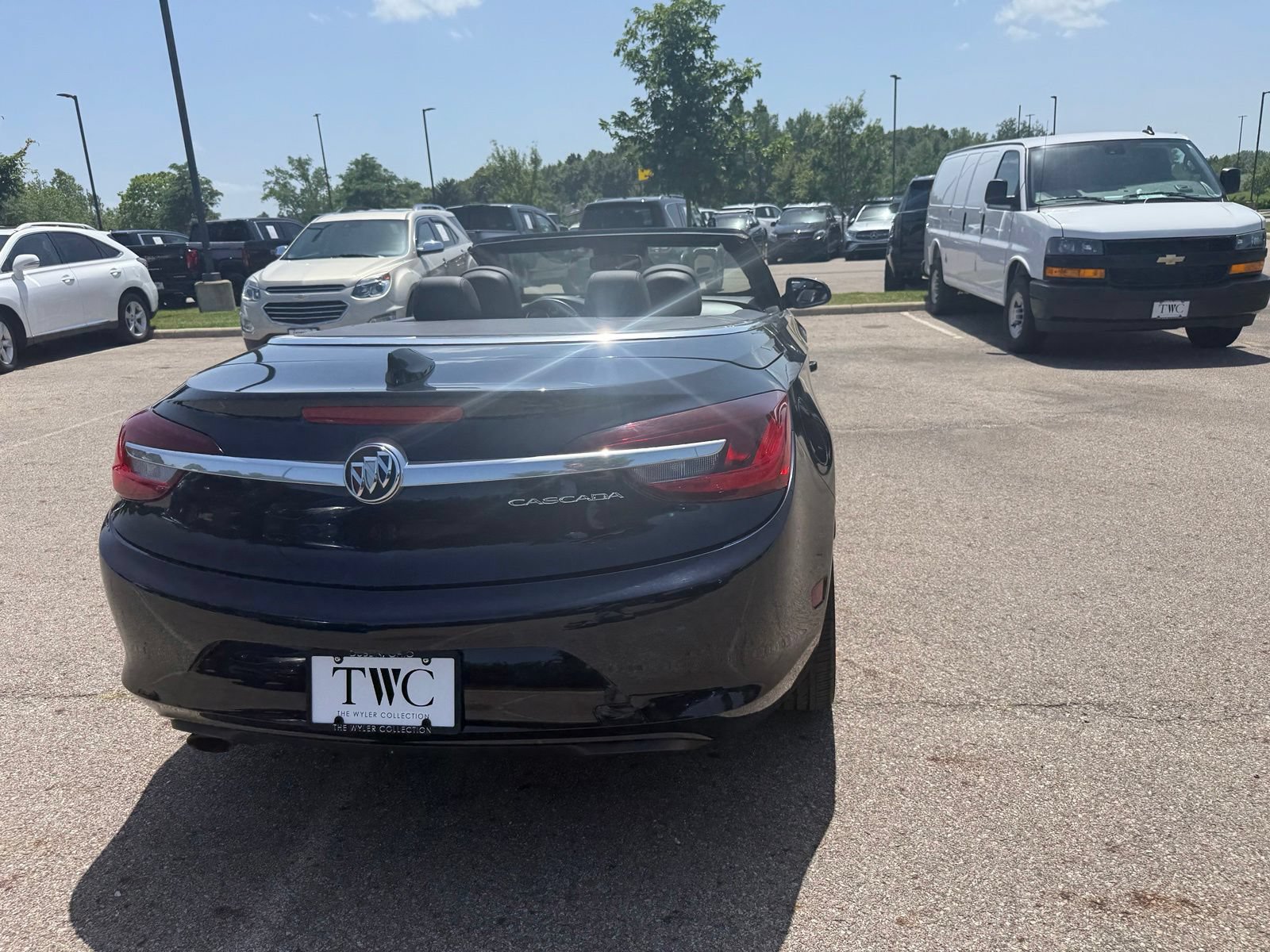 Used 2019 Buick Cascada Premium FWD image 6