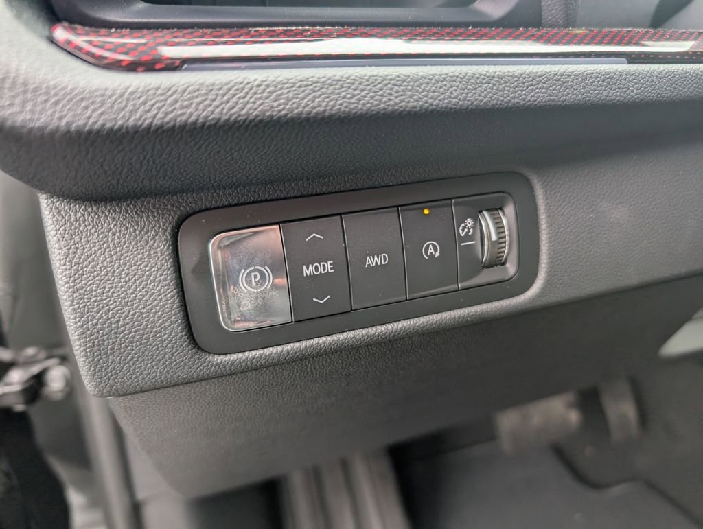 New 2026 Chevrolet Traverse RS AWD/4WD image 16