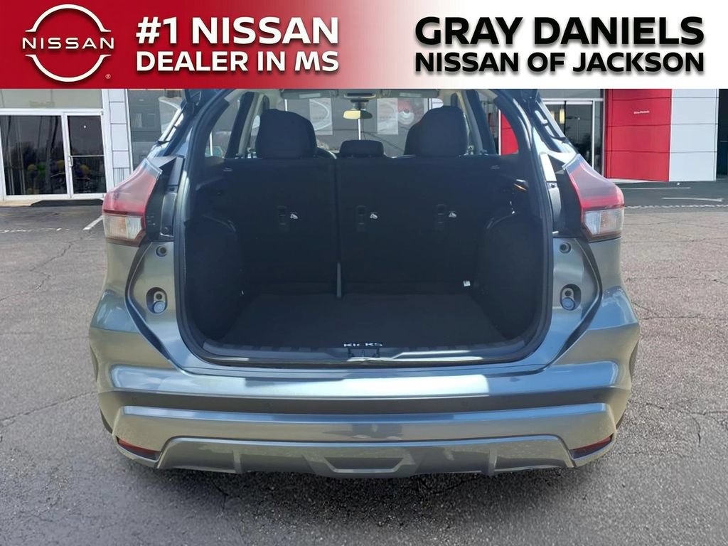 Certified 2025 Nissan Kicks Play S FWD image 9