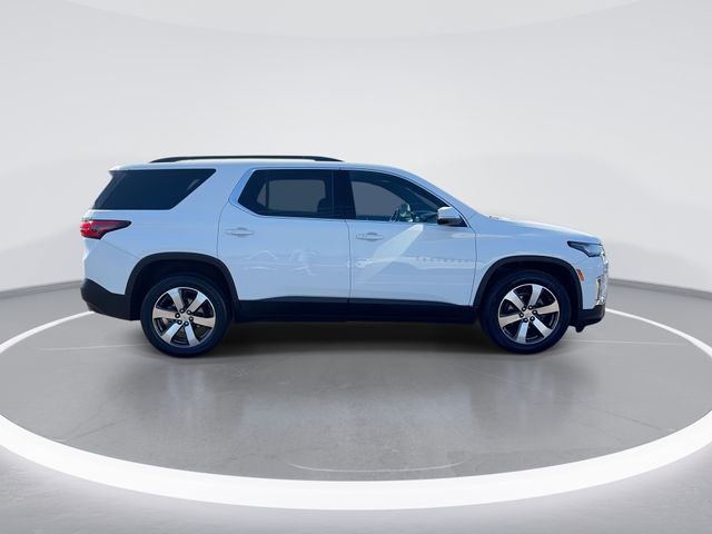 Used 2023 Chevrolet Traverse LT w/ LT Premium Package AWD/4WD image 9