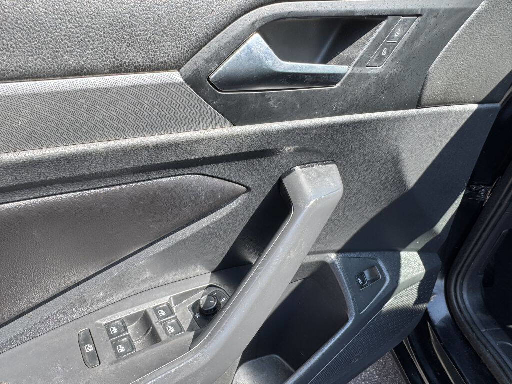 Used 2019 Volkswagen Jetta S w/ Driver Assistance Package image 8