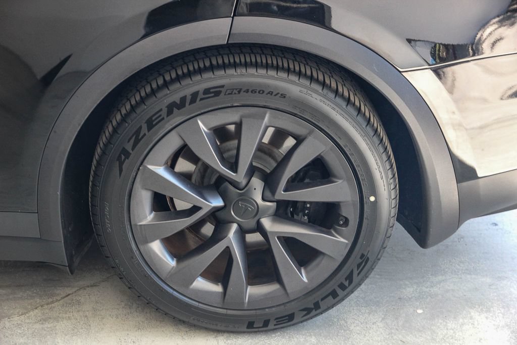 Used 2023 Tesla Model X AWD/4WD image 12