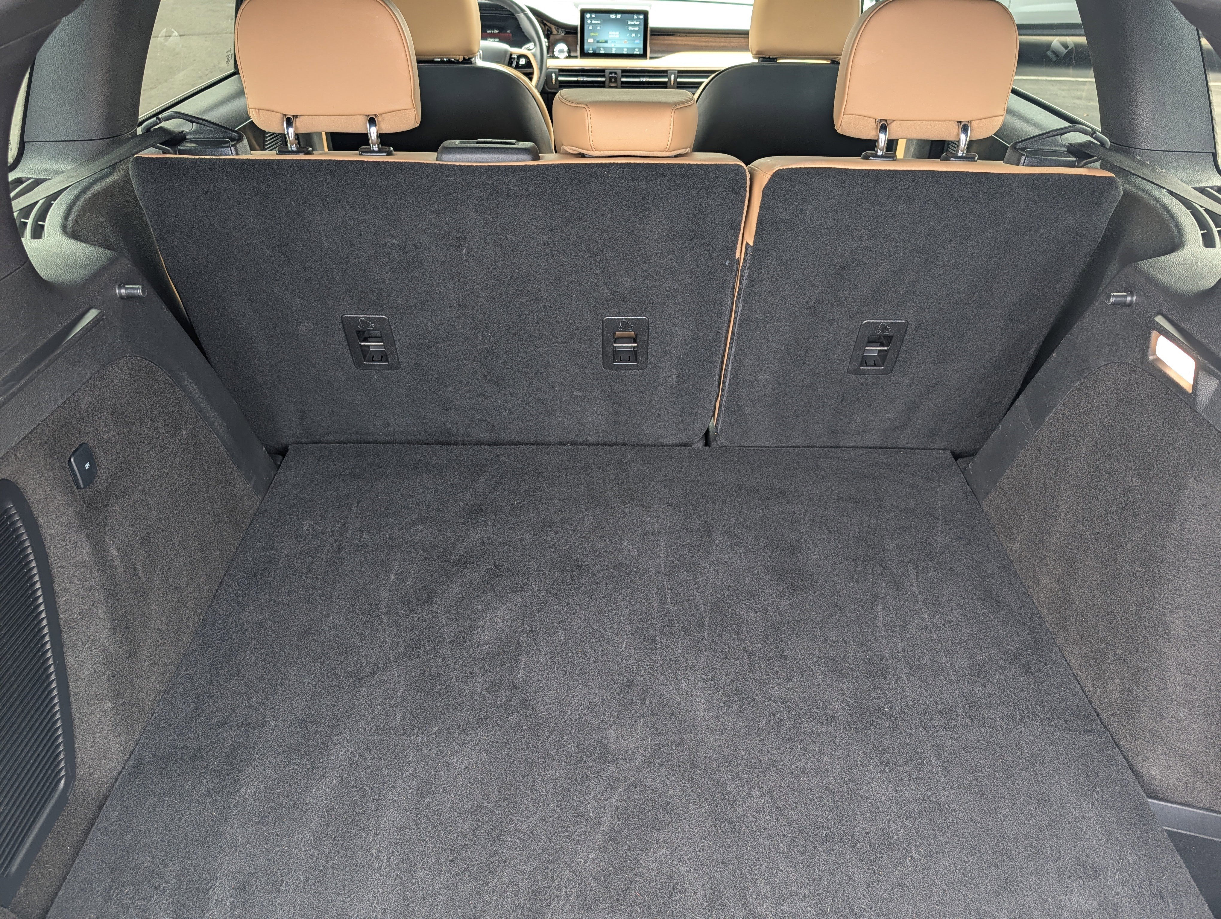 Used 2022 Lincoln Corsair Reserve w/ Equipment Group 201A image 17