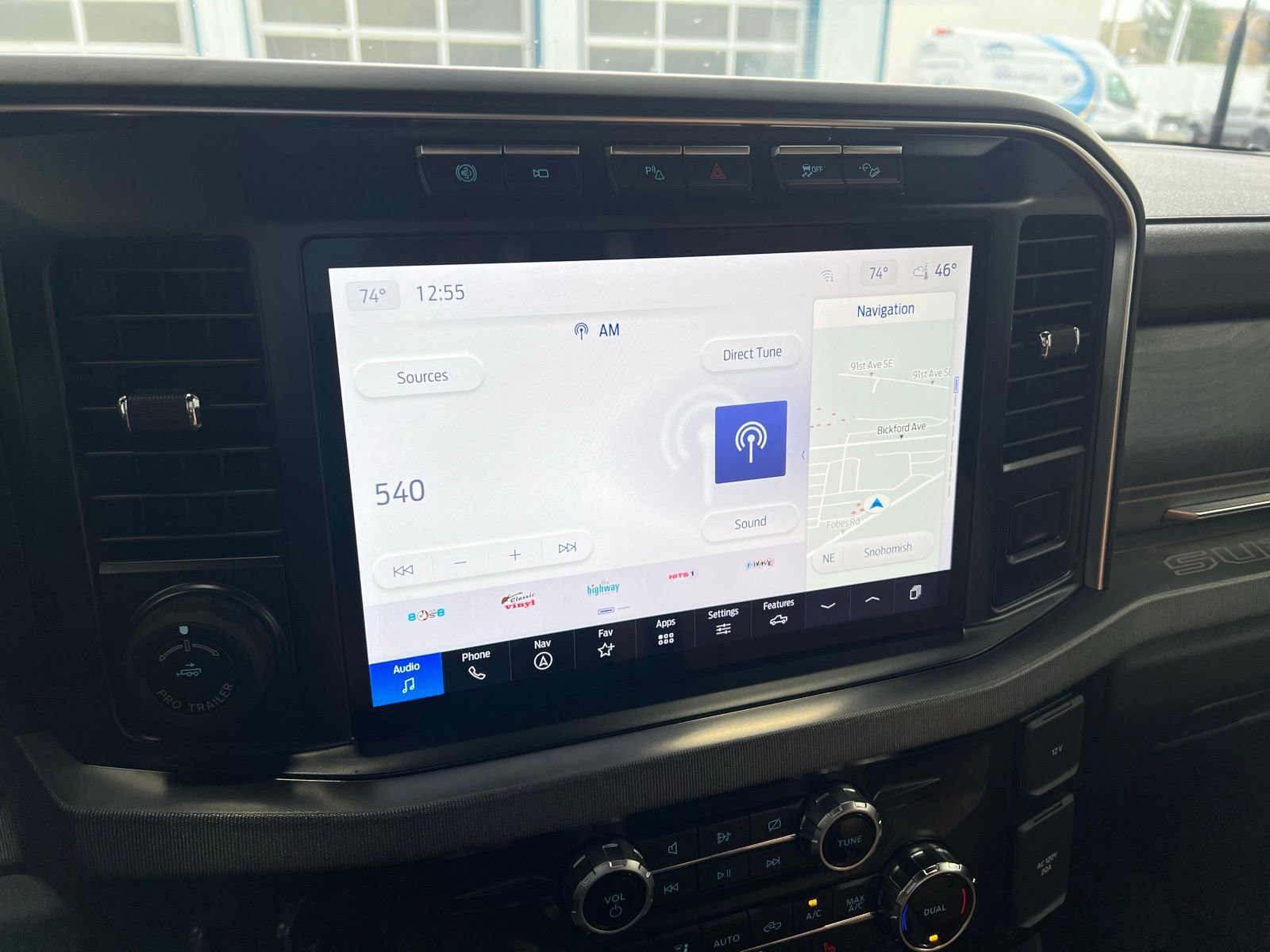 Used 2023 Ford F350 Platinum w/ FX4 Off-Road Package image 13