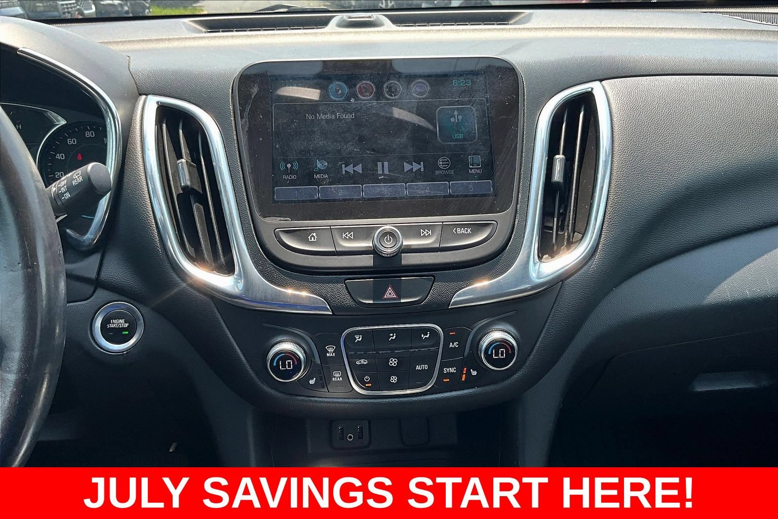 Used 2018 Chevrolet Equinox LT w/ Sun & Infotainment Package AWD/4WD image 16