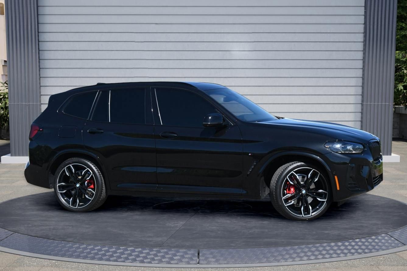 Certified 2023 BMW X3 M40i w/ Premium Package image 3