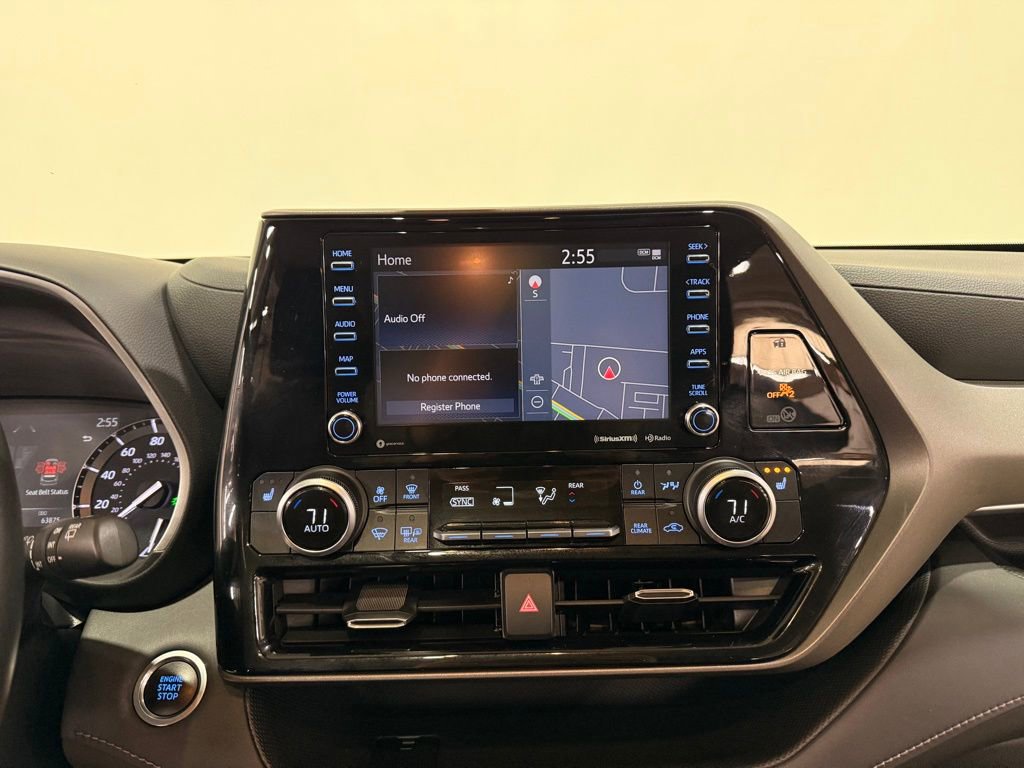 Used 2020 Toyota Highlander XLE image 24