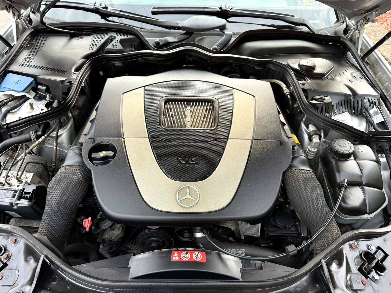 Used 2008 Mercedes-Benz E 350 4MATIC Wagon image 10