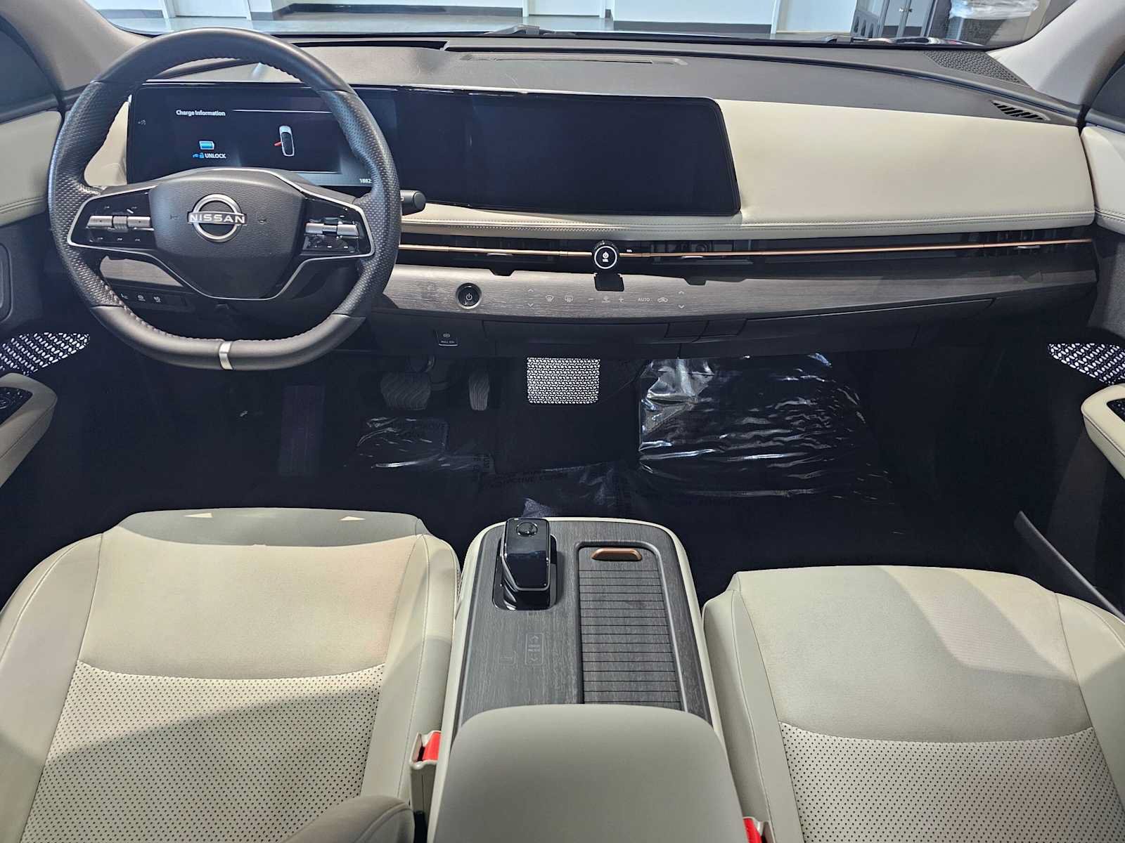 Used 2024 Nissan Ariya AWD image 20