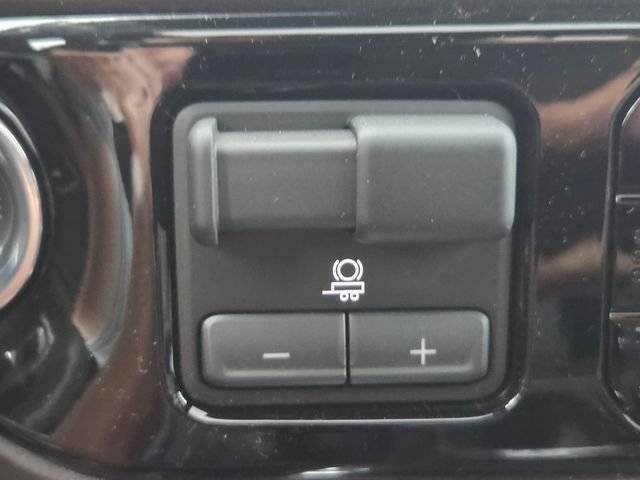 New 2026 GMC Sierra 2500 SLT AWD/4WD image 36