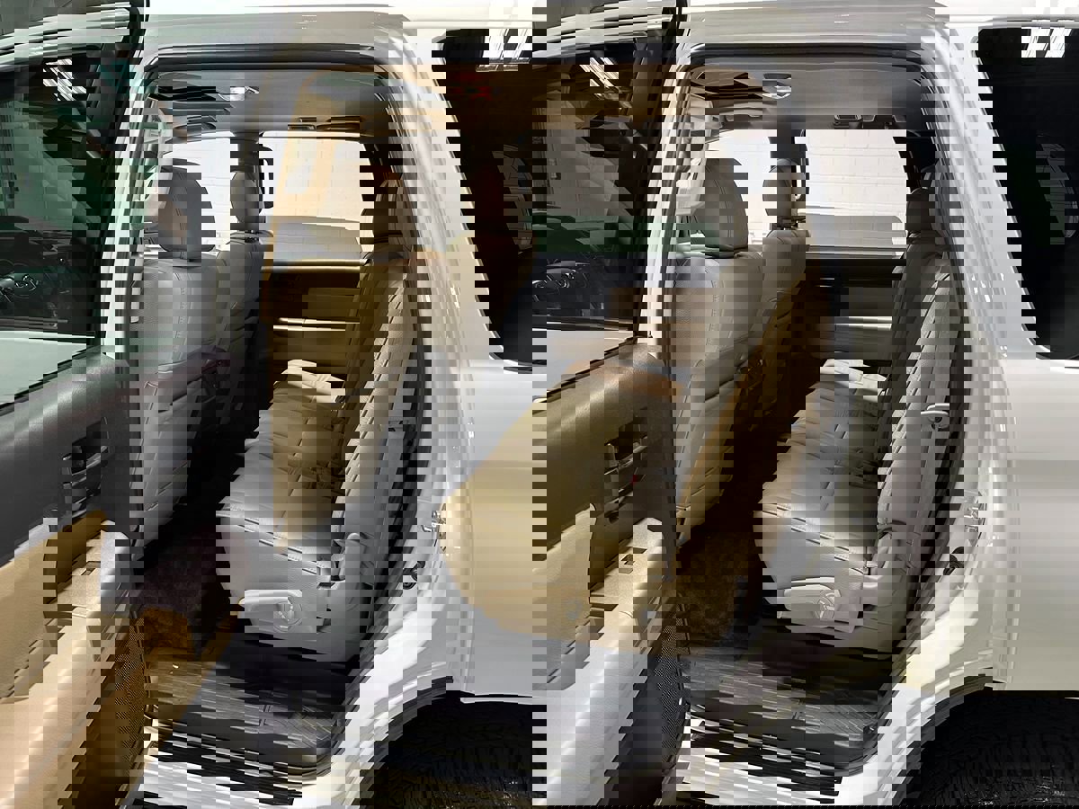 Used 2016 Toyota Sequoia SR5 image 22