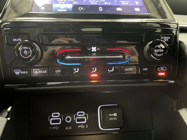 New 2025 Jeep Grand Cherokee Laredo X w/ Trailer Tow Package image 17