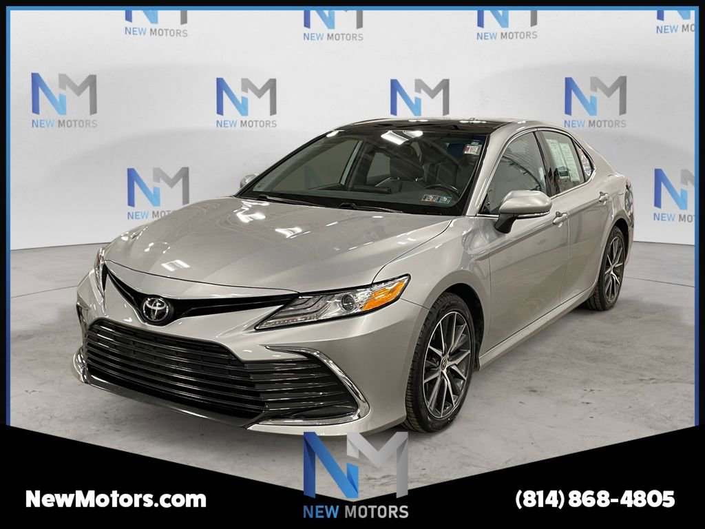 Used 2021 Toyota Camry XLE AWD/4WD image 1
