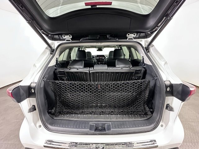 Used 2023 Toyota Highlander Platinum image 14