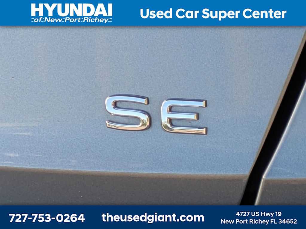 Used 2025 Volkswagen Jetta SE image 12