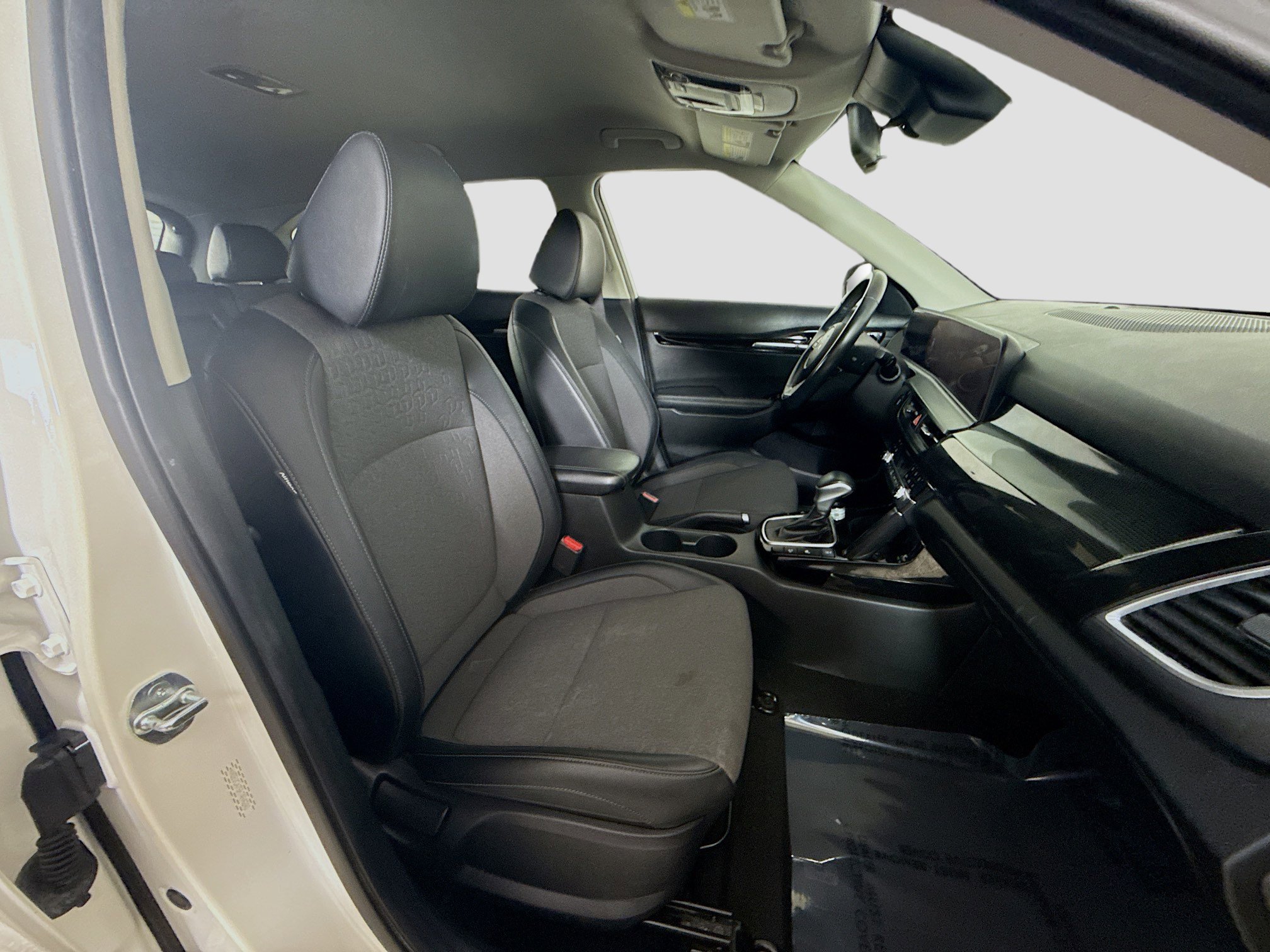 Used 2024 Kia Seltos X-Line image 29