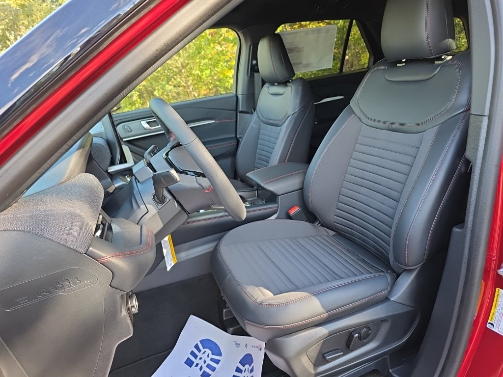 New 2027 Ford Explorer ST-Line w/ Premium Package AWD/4WD image 11