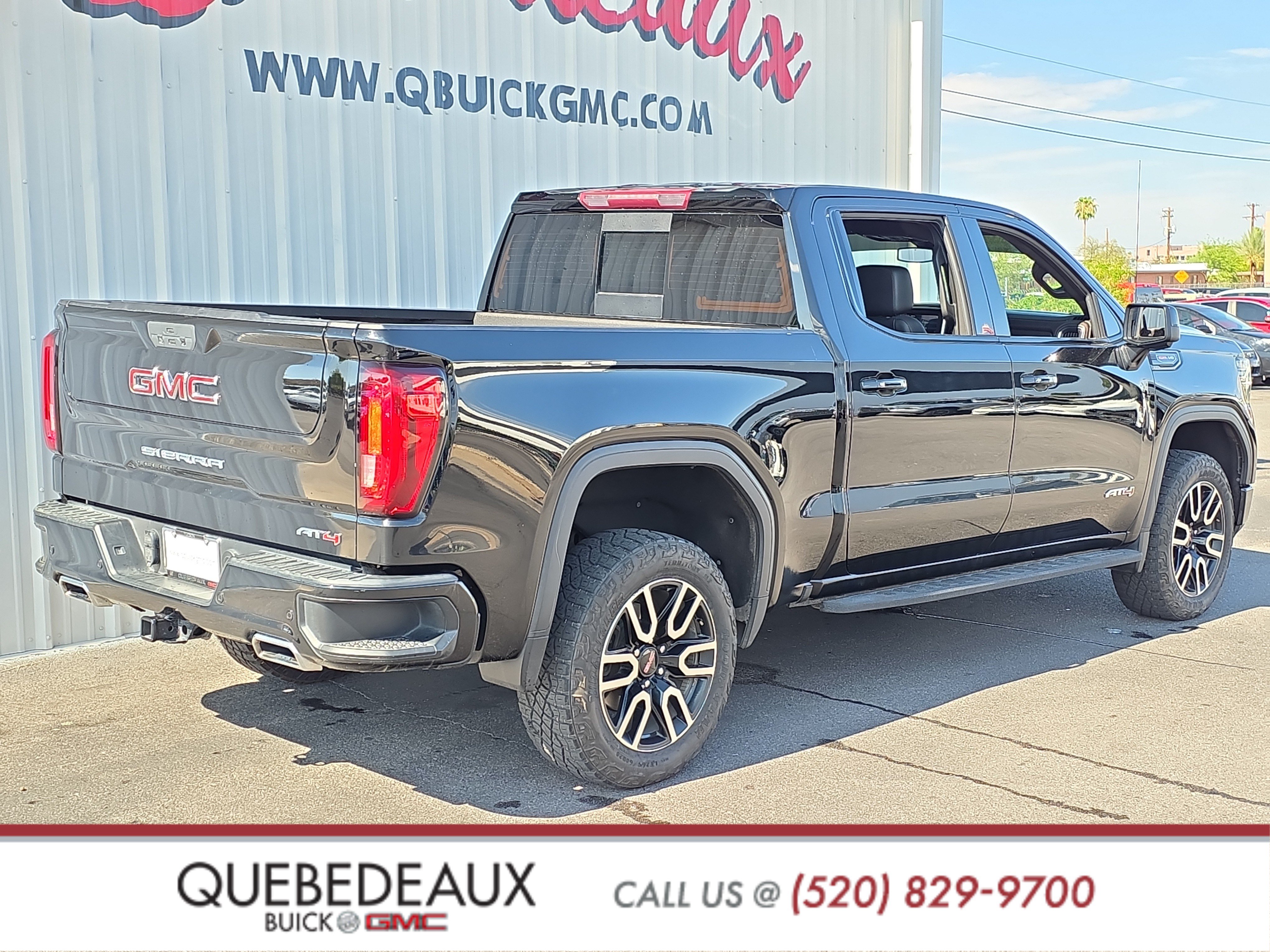 Used 2022 GMC Sierra 1500 AT4 w/ AT4 Premium Package AWD/4WD image 8