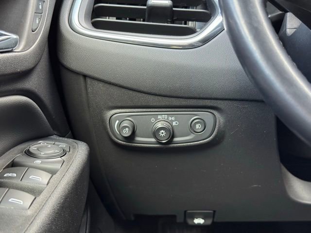 Used 2020 Chevrolet Equinox LT image 33