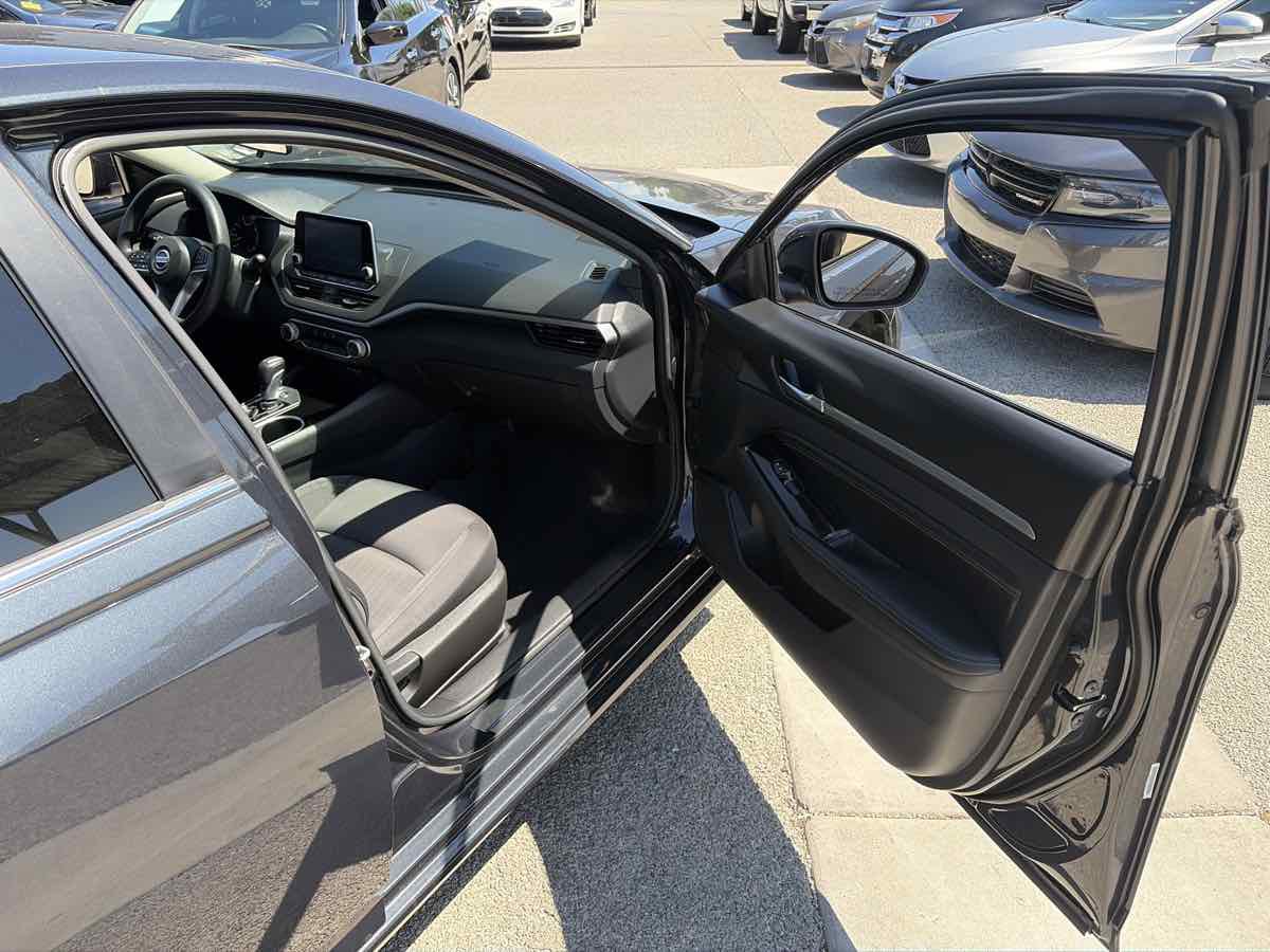 Used 2021 Nissan Altima 2.5 SV FWD image 27