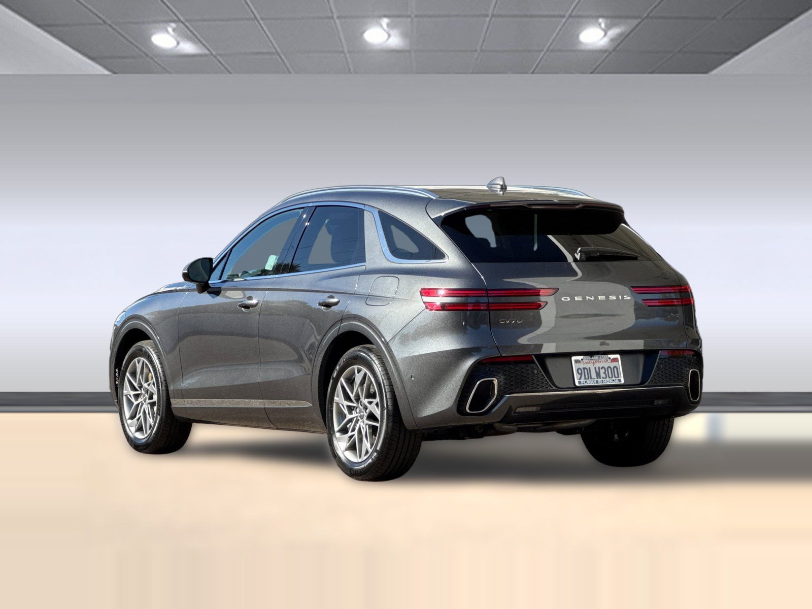 Used 2023 Genesis GV70 2.5T w/ Advanced Package AWD/4WD image 3