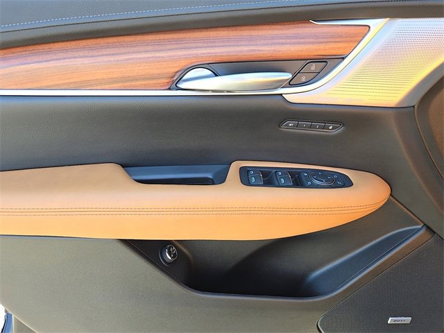 Certified 2024 Cadillac XT5 Premium Luxury w/ Technology Package image 15