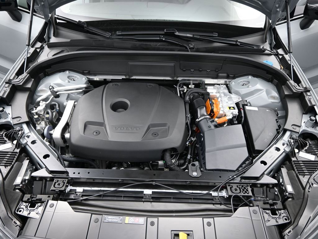 New 2026 Volvo XC60 T8 Plus w/ Protection Package Premier image 29