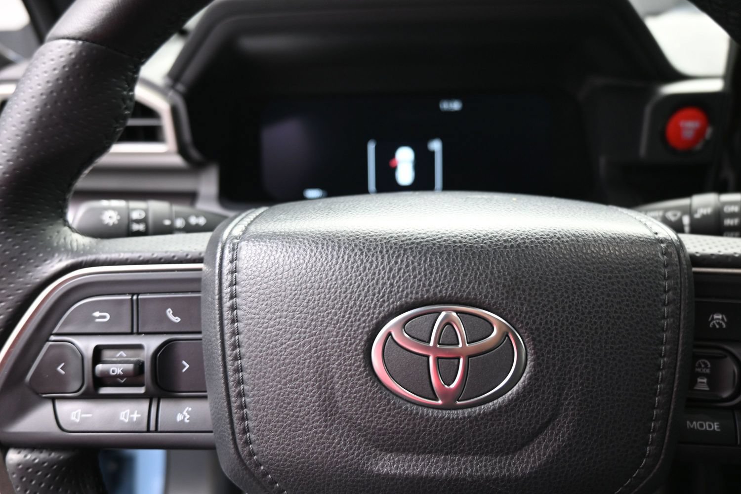 Used 2025 Toyota 4Runner TRD Off-Road Premium w/ Tow Technology Package AWD/4WD image 17