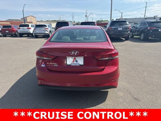 Used 2018 Hyundai Elantra SE FWD image 4