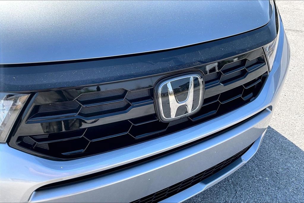 Certified 2025 Honda Odyssey Touring image 33