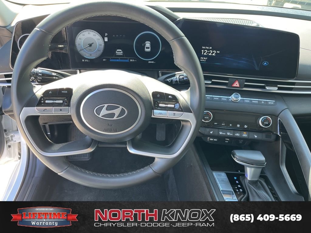 Used 2025 Hyundai Elantra SEL image 7