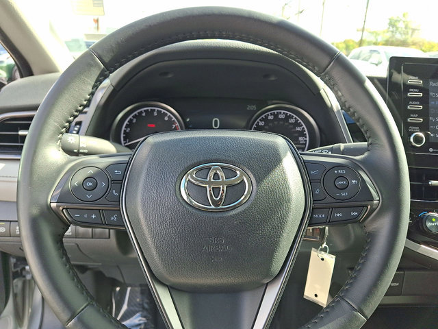 Used 2024 Toyota Camry SE image 18
