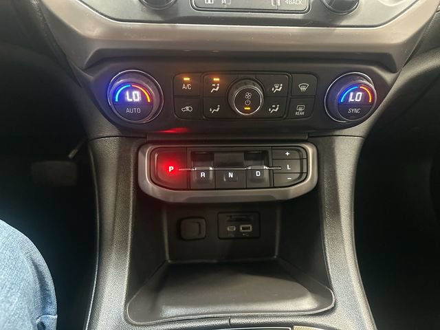 Used 2023 GMC Acadia AT4 w/ Technology Package AWD/4WD image 23
