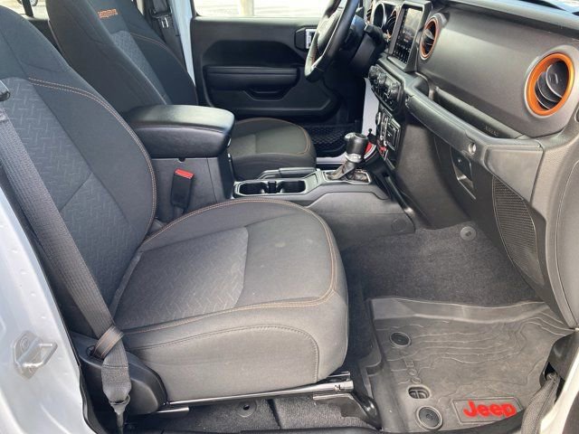 Used 2023 Jeep Gladiator Mojave w/ LED Lighting Group AWD/4WD image 25