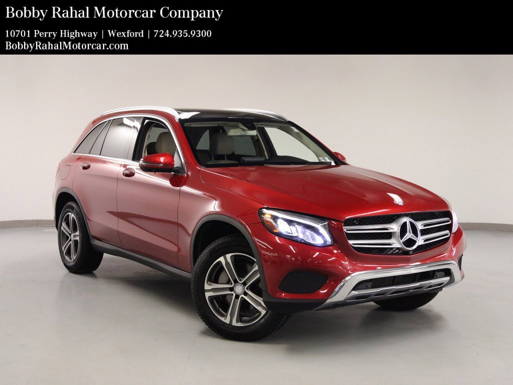 Used 2017 Mercedes-Benz GLC 300 4MATIC image 1