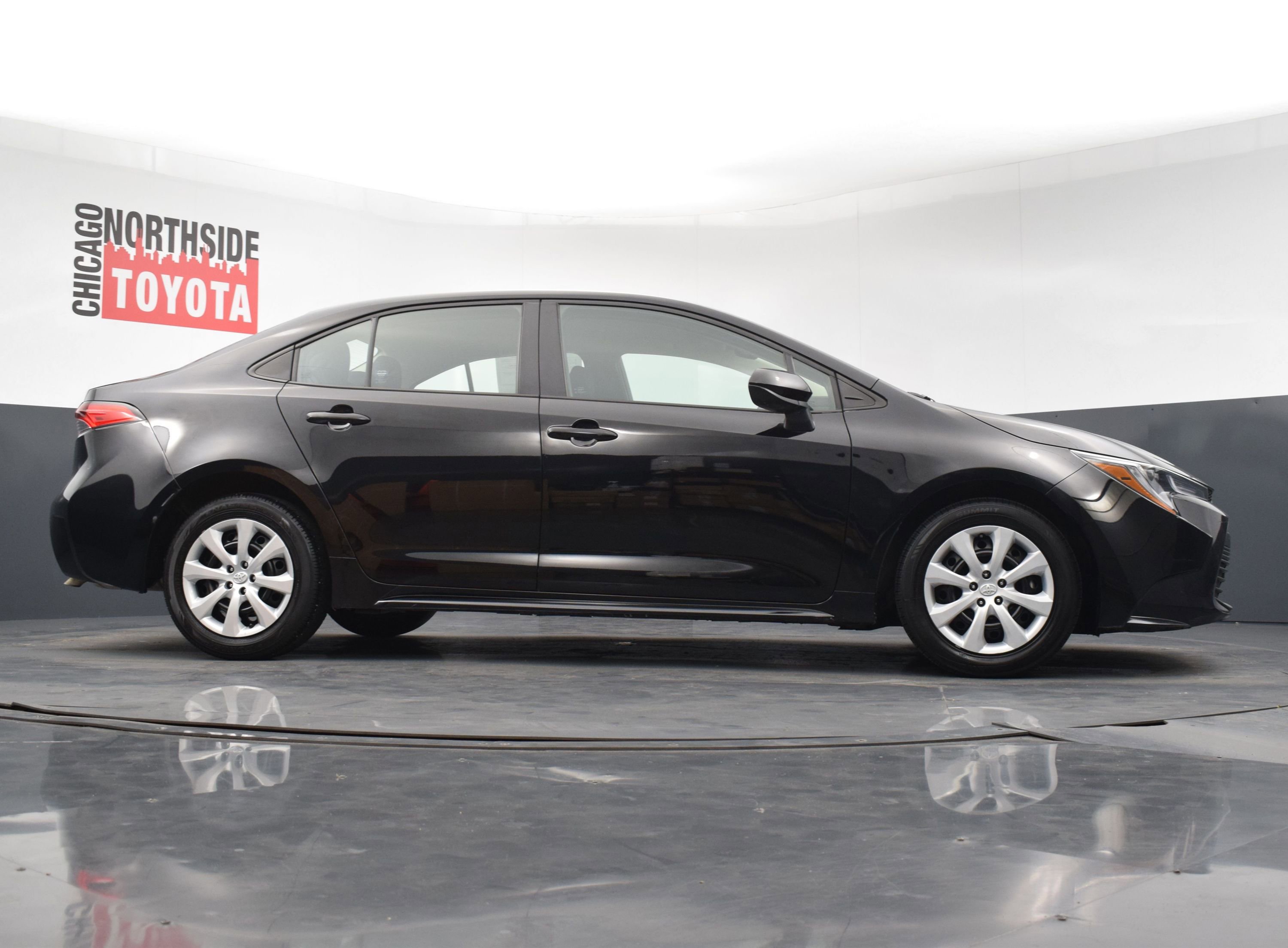Used 2023 Toyota Corolla LE FWD image 27