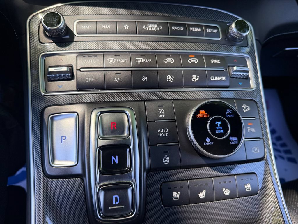 Used 2022 Hyundai Santa Fe Limited AWD/4WD image 19
