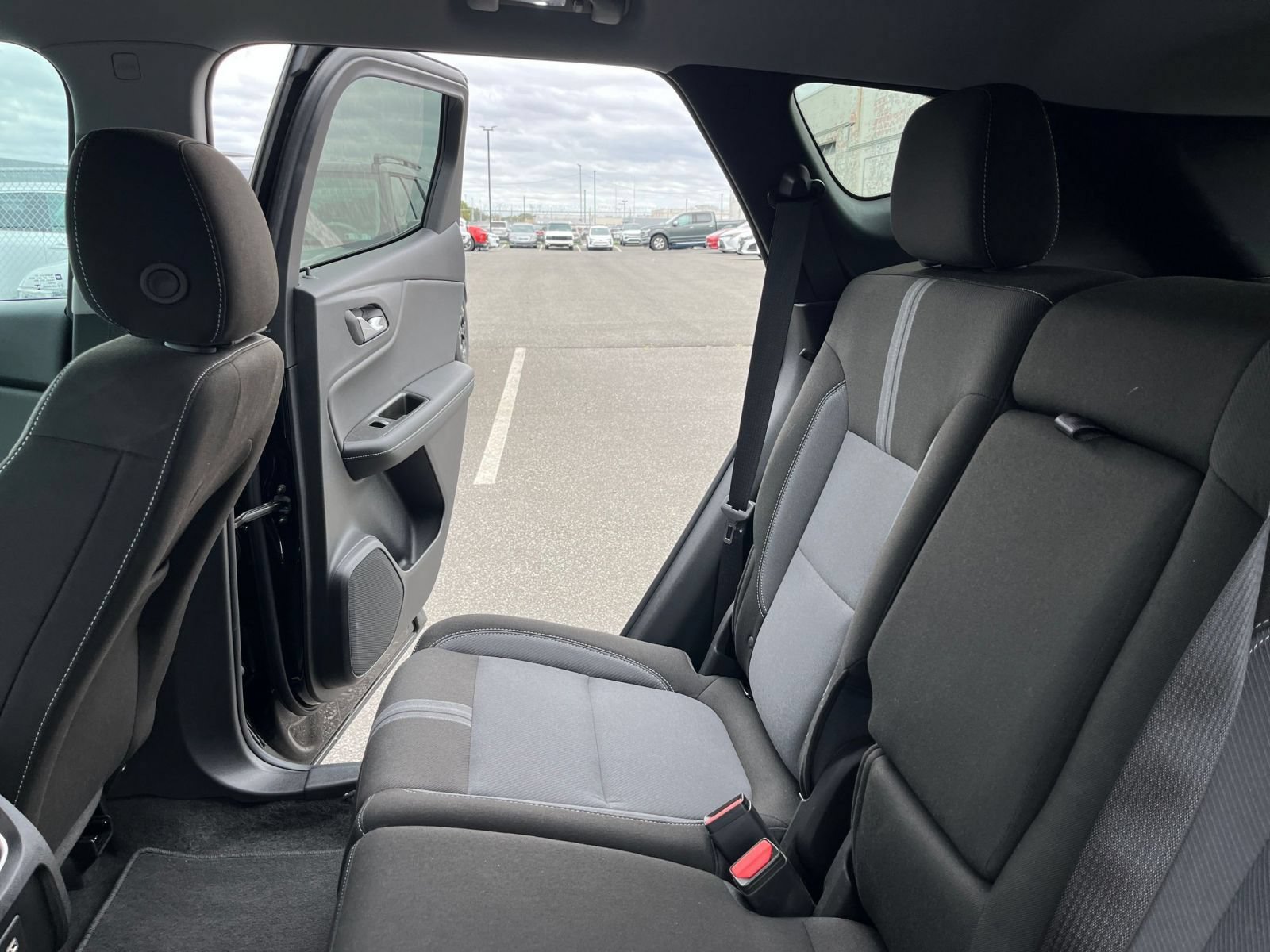 Used 2026 Chevrolet Blazer LT FWD image 39