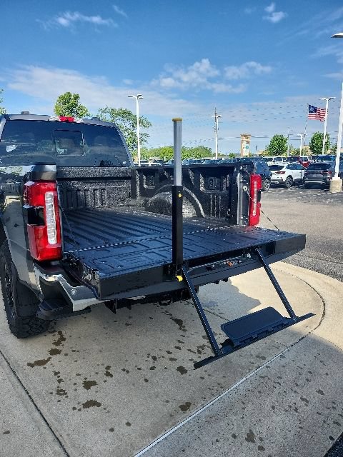 New 2026 Ford F350 Lariat w/ Tremor Off-Road Package AWD/4WD image 20