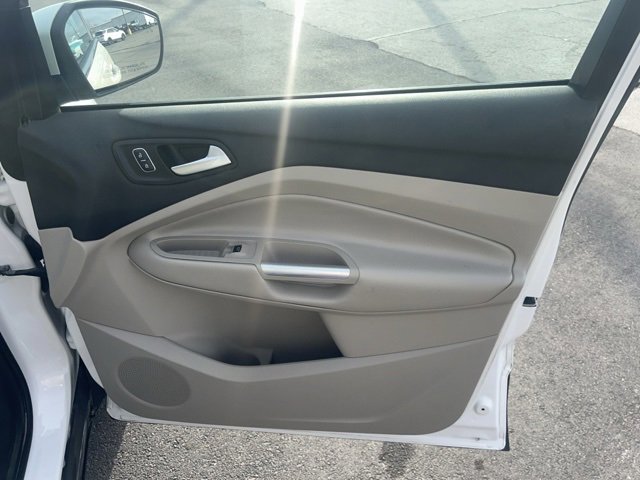 Used 2017 Ford Escape Titanium image 32