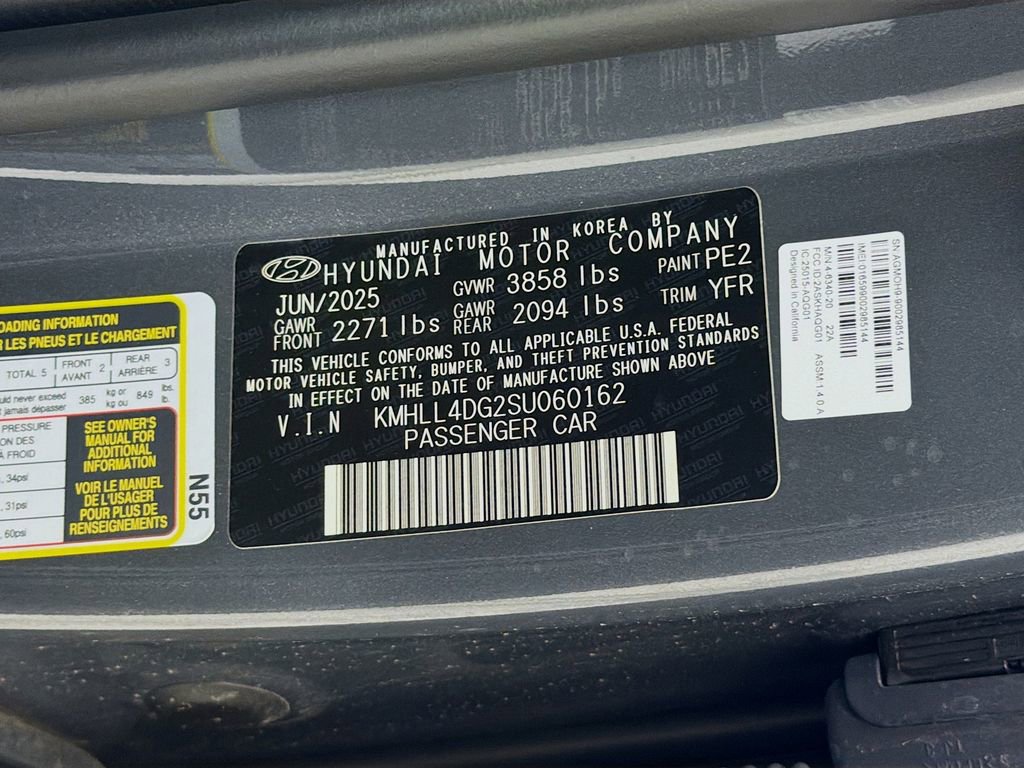 Used 2025 Hyundai Elantra SE FWD image 33