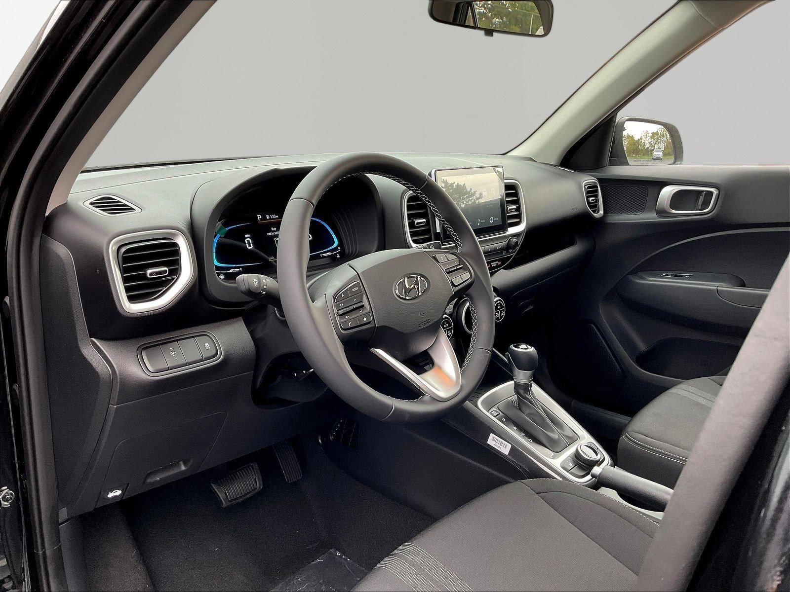New 2026 Hyundai Venue SEL FWD image 16