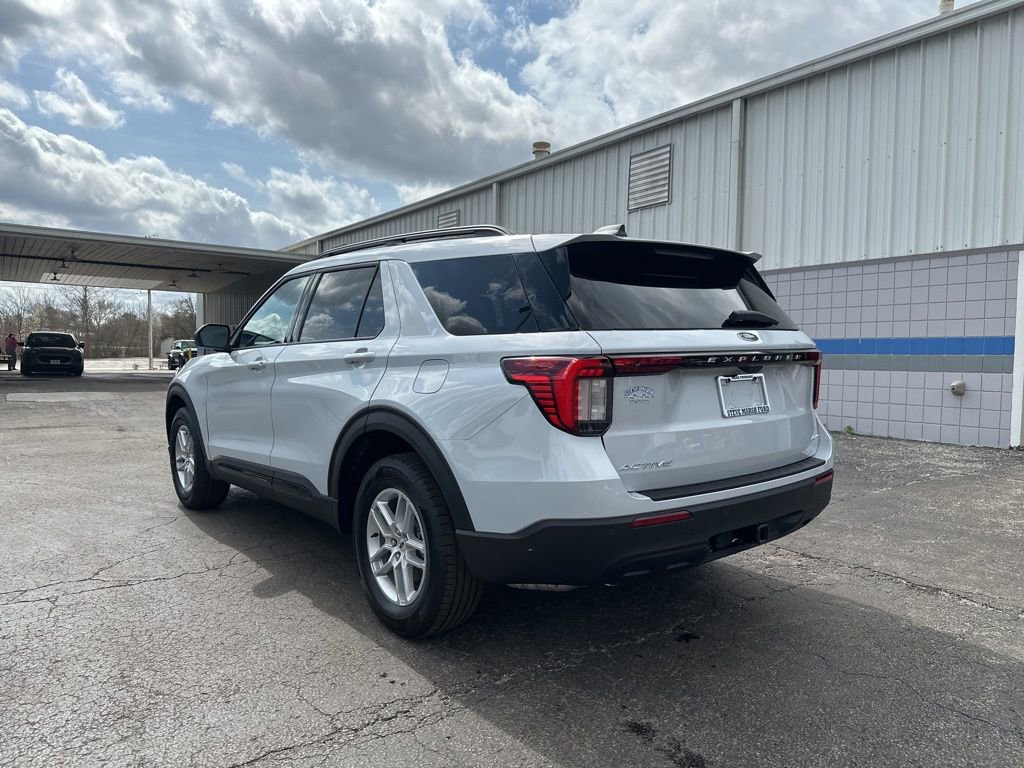 New 2026 Ford Explorer Active image 5