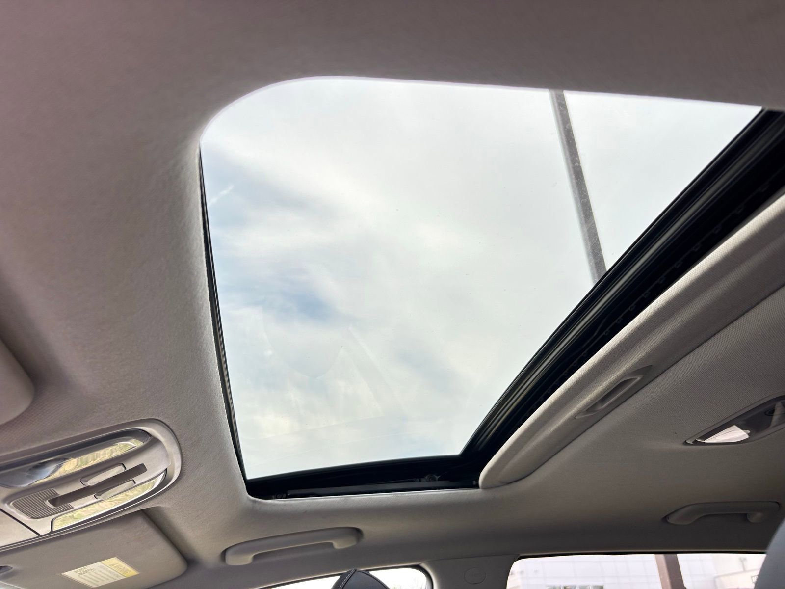 Used 2022 Kia Niro EX Premium FWD image 19