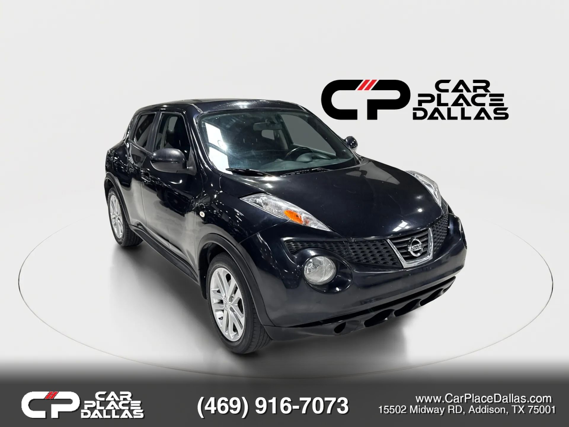 Used 2013 Nissan Juke SV image 2