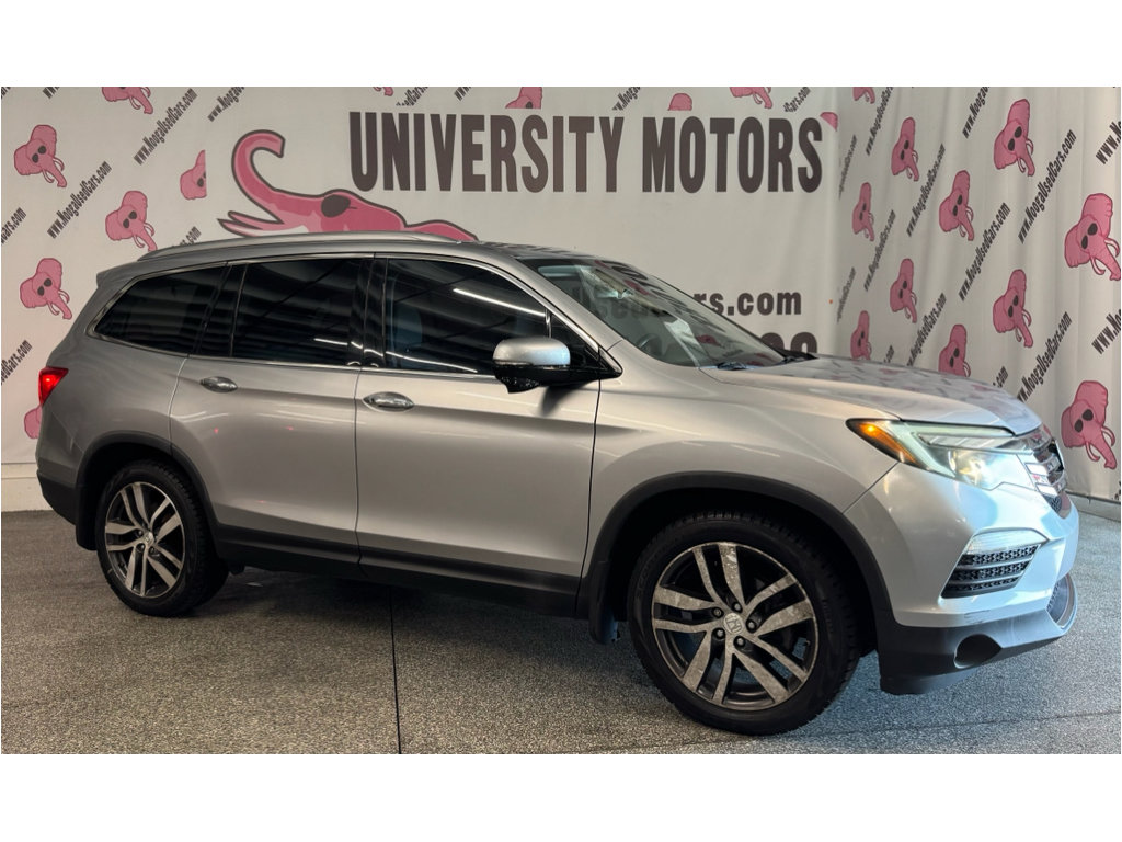 Used 2017 Honda Pilot Touring image 3