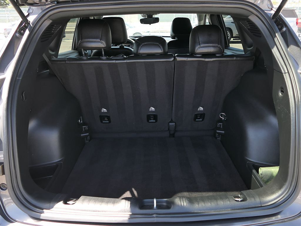Used 2022 Jeep Compass Latitude FWD image 22