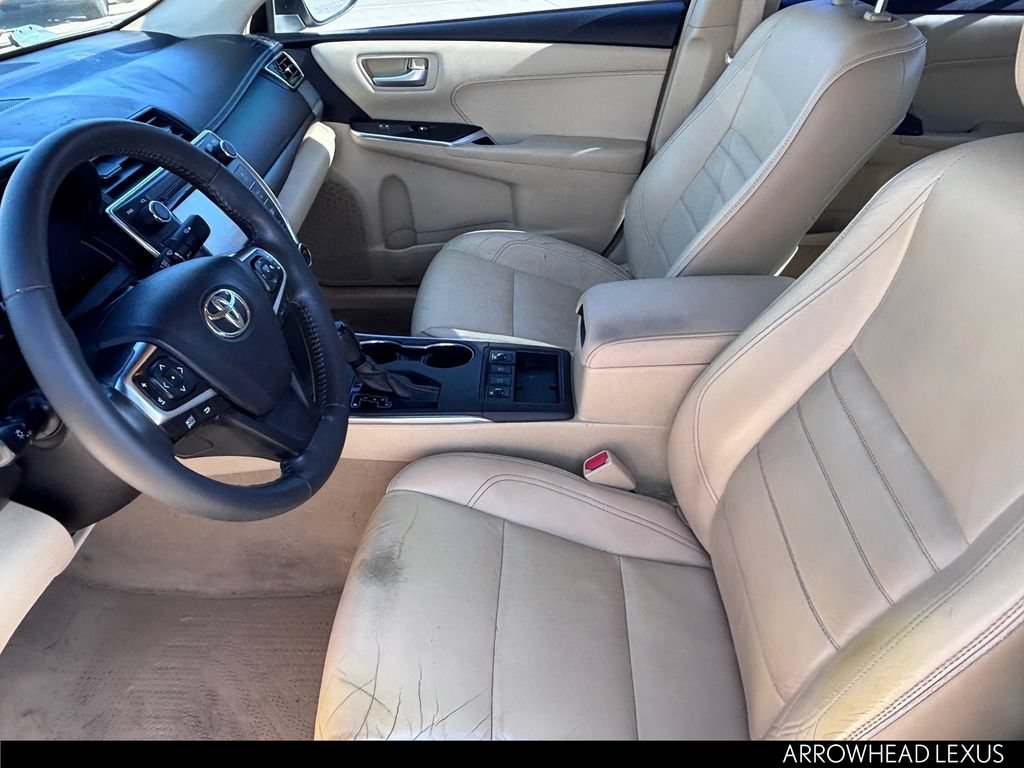 Used 2015 Toyota Camry XLE w/ Moonroof Package FWD image 16